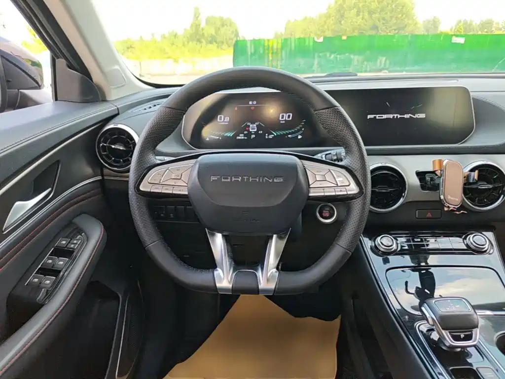 Dongfeng Forthing Forthing T5 EVO 2021 1.5TD DCT Platinum Edition 2021 - thumbnail 7