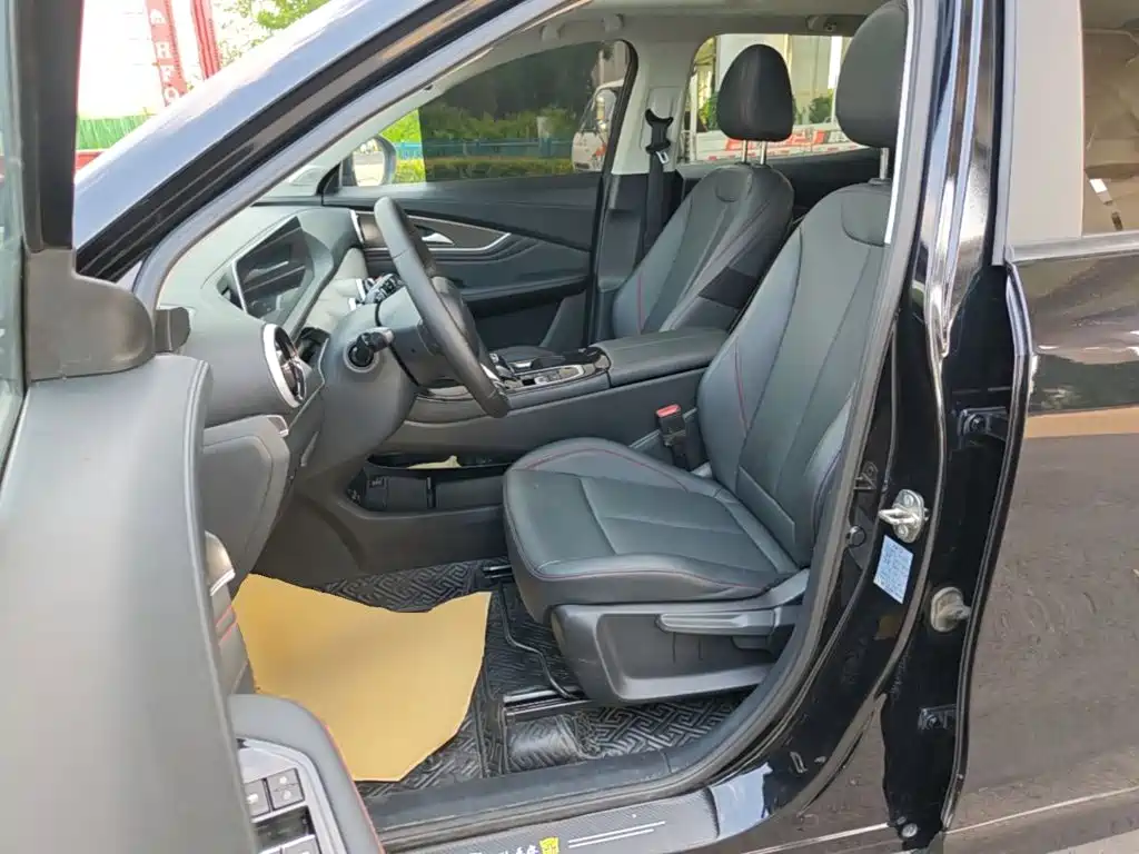 Dongfeng Forthing Forthing T5 EVO 2021 1.5TD DCT Platinum Edition 2021 - thumbnail 11