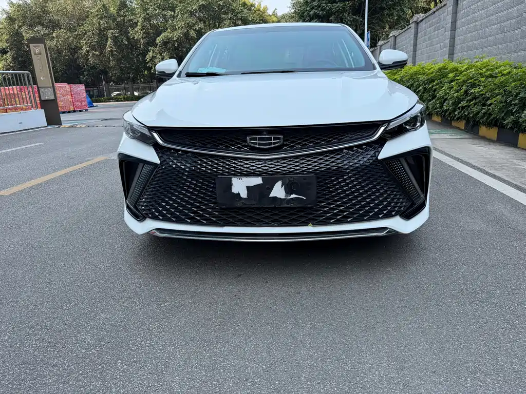 Geely Auto Emgrand L 2022 1.4T CVT Premium 2022 - thumbnail 2
