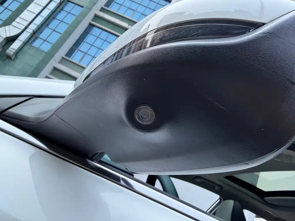 Geely Auto Emgrand L 2022 1.4T CVT Premium 2022 - thumbnail 5