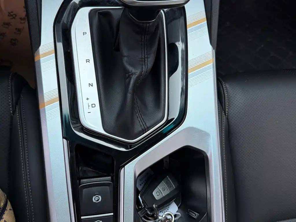 Geely Auto Emgrand L 2022 1.4T CVT Premium 2022 - thumbnail 10