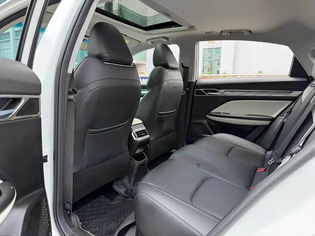 Geely Auto Emgrand L 2022 1.4T CVT Premium 2022 - thumbnail 13