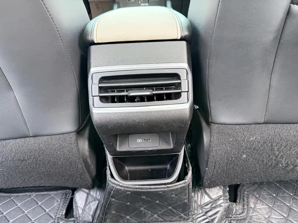 Geely Auto Emgrand L 2022 1.4T CVT Premium 2022 - thumbnail 16