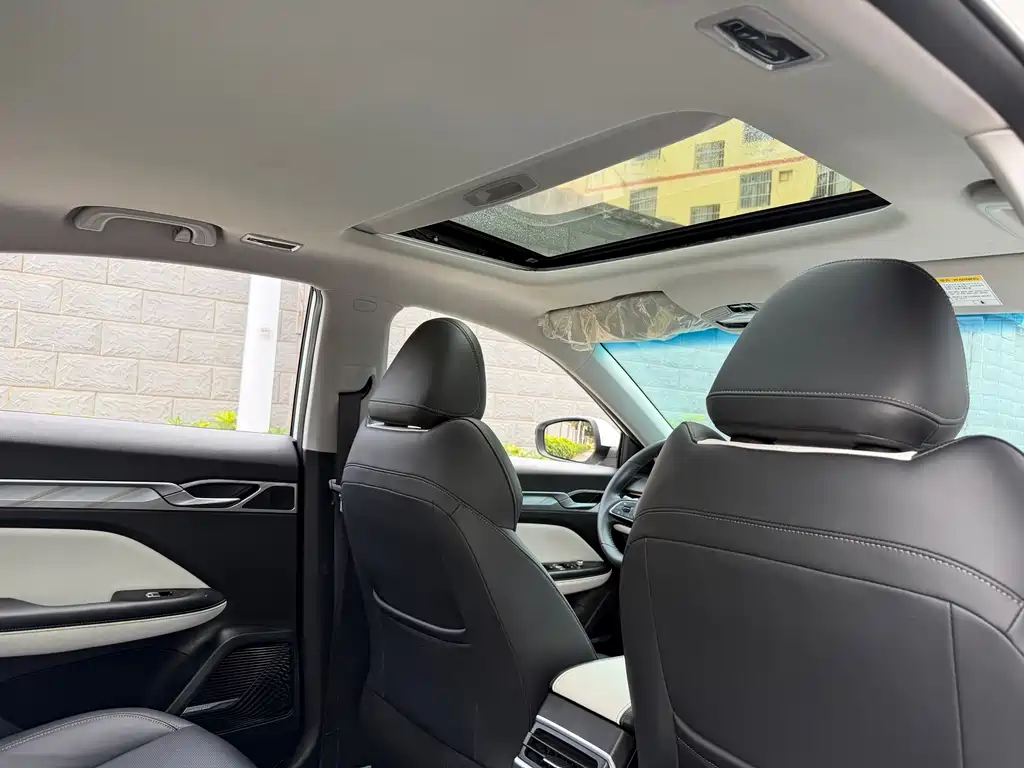 Geely Auto Emgrand L 2022 1.4T CVT Premium 2022 - thumbnail 19