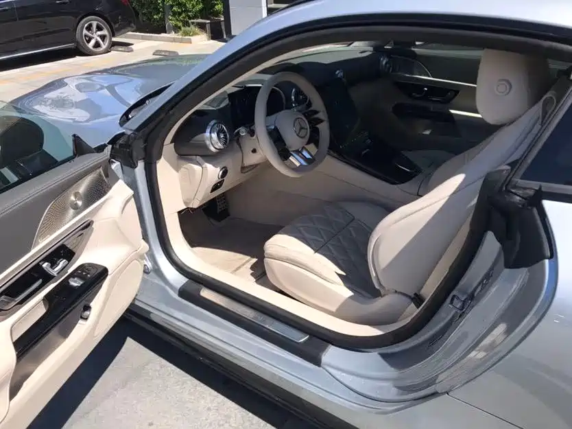 Mercedes-Benz AMG GT 50 2025 - thumbnail 3