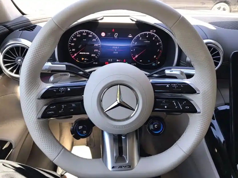 Mercedes-Benz AMG GT 50 2025 - thumbnail 5