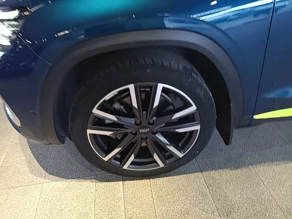 Geely Auto Xingyue L 2021 2.0TD High-Power AWD Flagship 2021 - thumbnail 23