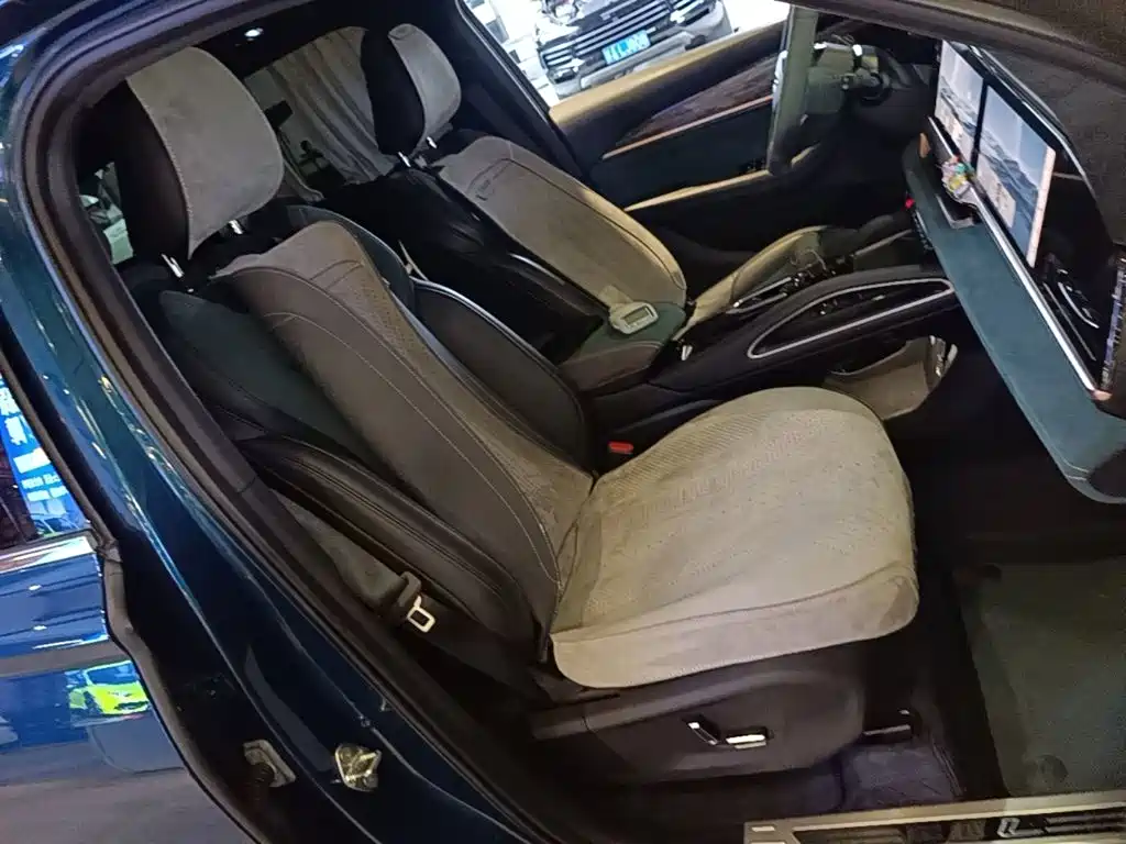 Geely Auto Xingyue L 2021 2.0TD High-Power AWD Flagship 2021 - thumbnail 25