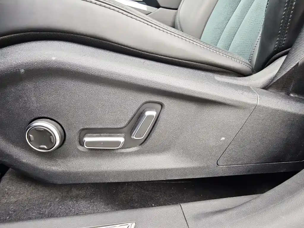 Geely Auto Geely Monjaro 2021 2.0TD High-Power AWD Flagship 2021 - thumbnail 23