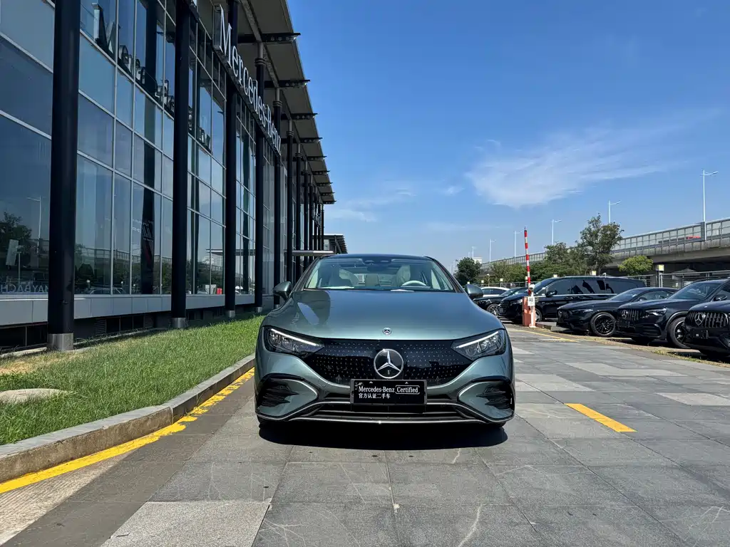 Mercedes-Benz Mercedes-Benz EQE 500 4MATIC Luxury Edition 2025 2025 - thumbnail 5