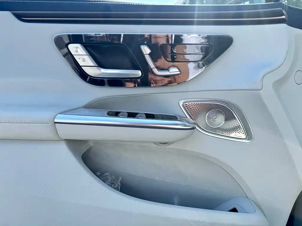 Mercedes-Benz Mercedes-Benz EQE 500 4MATIC Luxury Edition 2025 2025 - thumbnail 8
