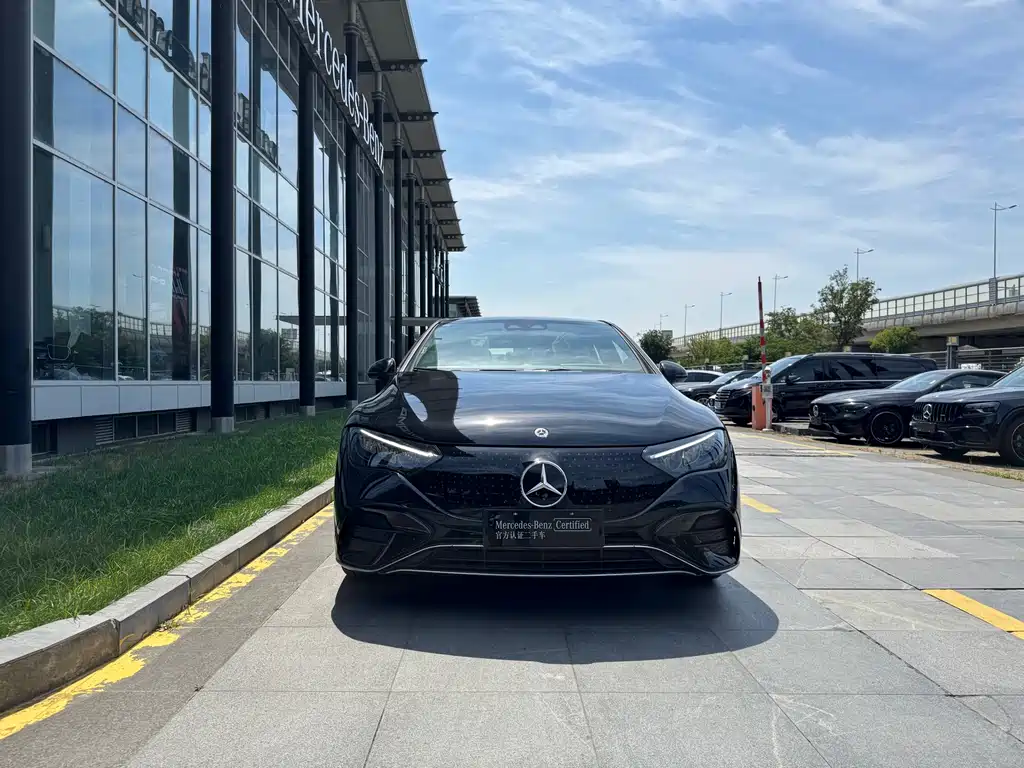 Mercedes-Benz Mercedes-Benz EQE 500 4MATIC Luxury Edition 2025 2025 - thumbnail 2
