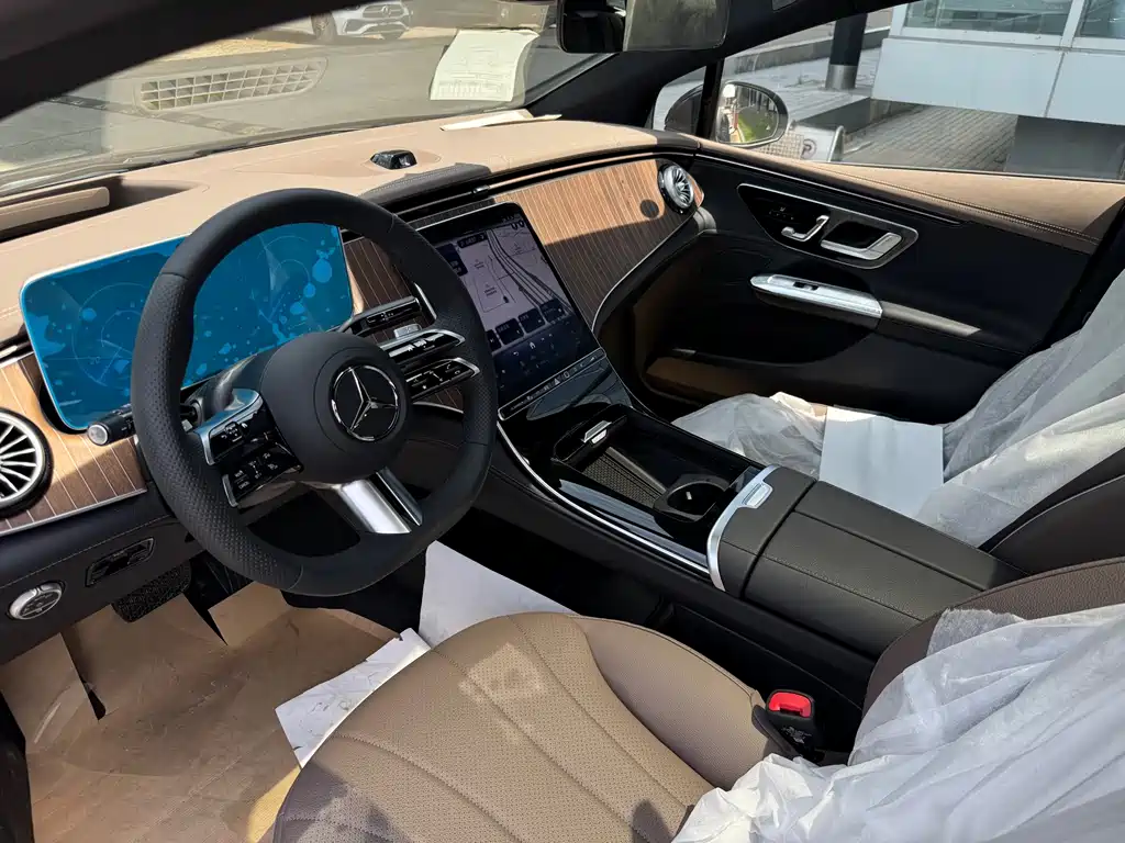 Mercedes-Benz Mercedes-Benz EQE 500 4MATIC Luxury Edition 2025 2025 - thumbnail 5