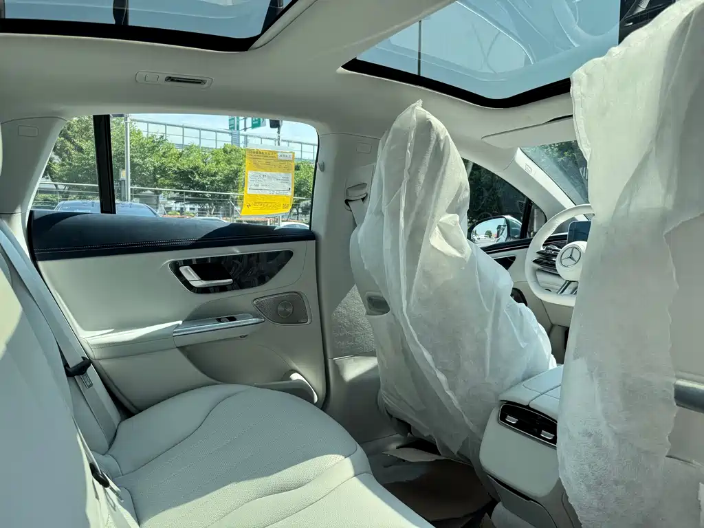 Mercedes-Benz Mercedes-Benz EQE 500 4MATIC Luxury Edition 2025 2025 - thumbnail 13