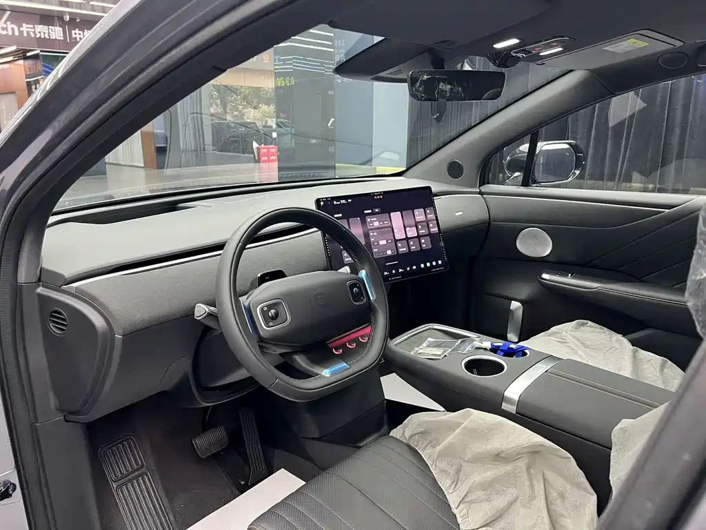 Changan Qiyuan Changan Qiyuan E07 2025 BEV AWD 90kWh Dacheng Edition 2026 - thumbnail 13