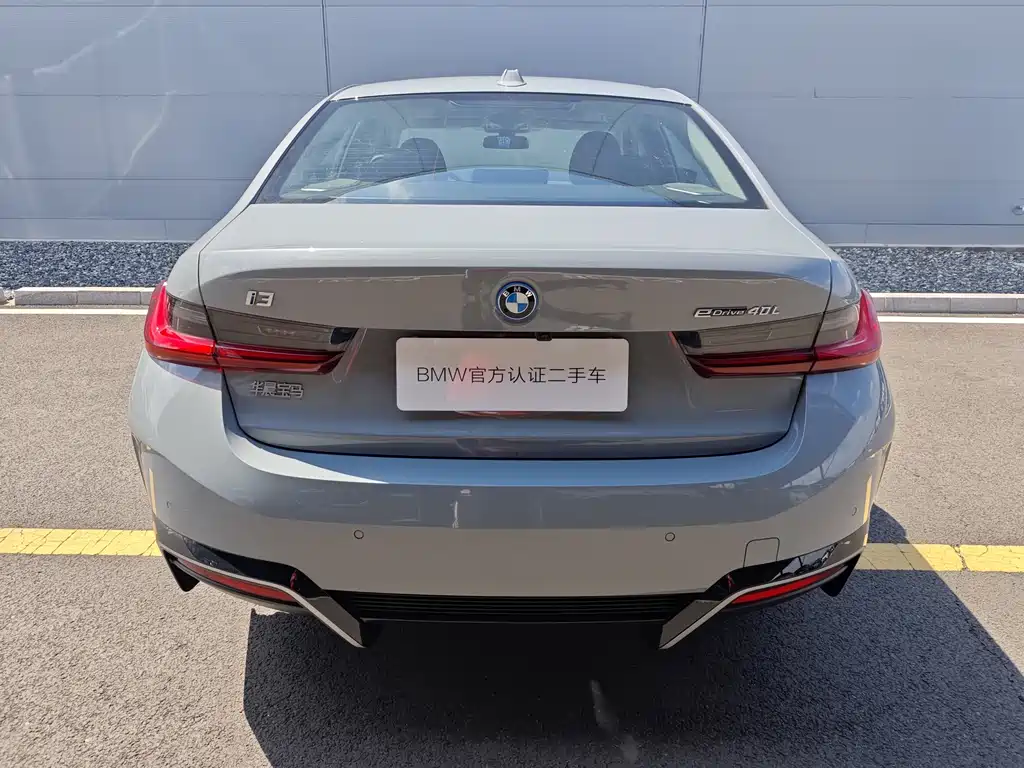 BMW BMW i3 2025 eDrive40 L M Sport Package 2026 - thumbnail 3