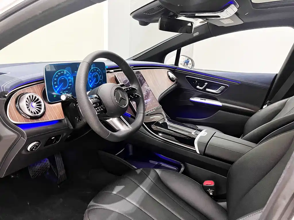 Mercedes-Benz Mercedes-Benz EQE 2025 500 4MATIC Pioneer Edition 2025 - thumbnail 8