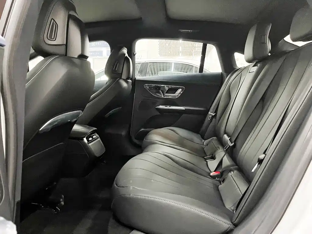 Mercedes-Benz Mercedes-Benz EQE 2025 500 4MATIC Pioneer Edition 2025 - thumbnail 9