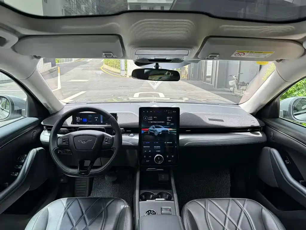Ford Ford Mustang Mach-E 2021 Select RWD Standard Range 2022 - thumbnail 5