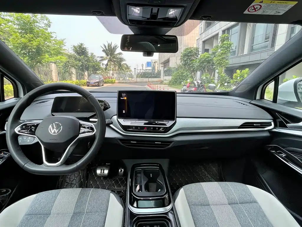 Volkswagen ID.4 CROZZ 2022 Long Range PURE+ Edition 2023 - thumbnail 6