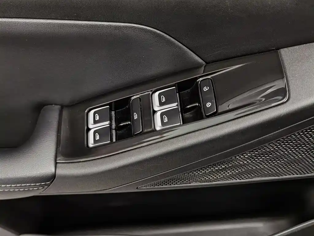 Geely Geometry Geely Geometry E Firefly 2023 401KM Linglonghu 5-Seater 2022 - thumbnail 9