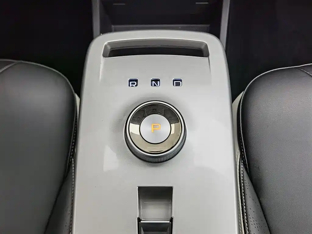 Geely Geometry Geely Geometry E Firefly 2023 401KM Linglonghu 5-Seater 2022 - thumbnail 13