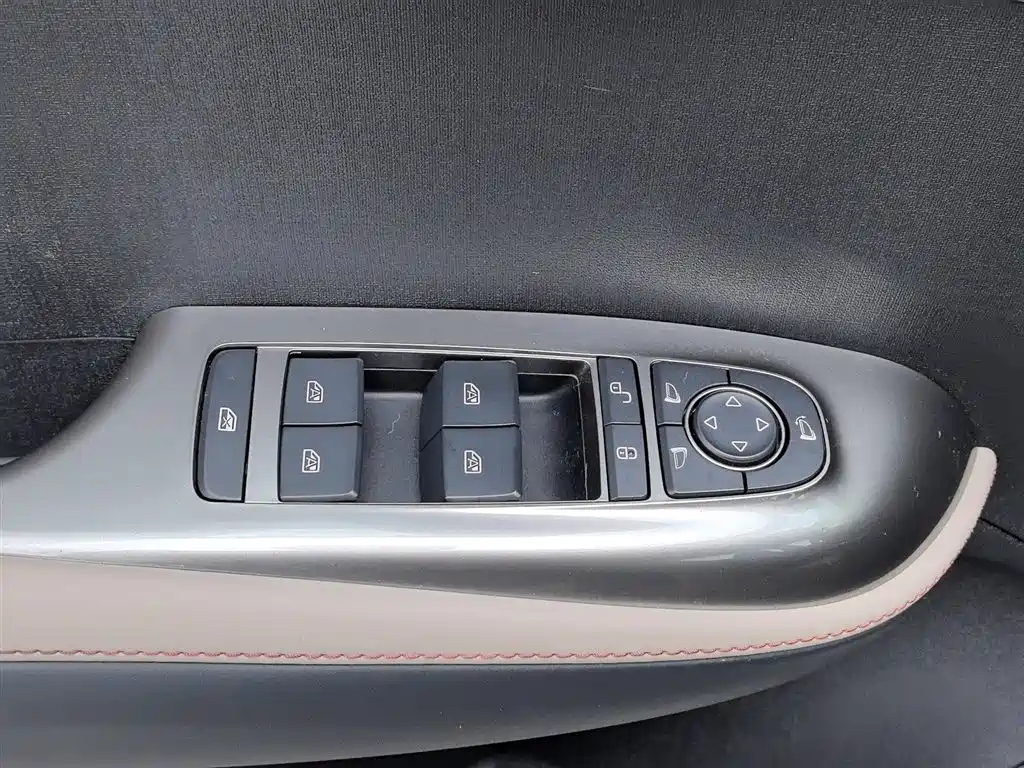 BYD Dolphin 2023 420km Fashion Edition 2023 - thumbnail 9