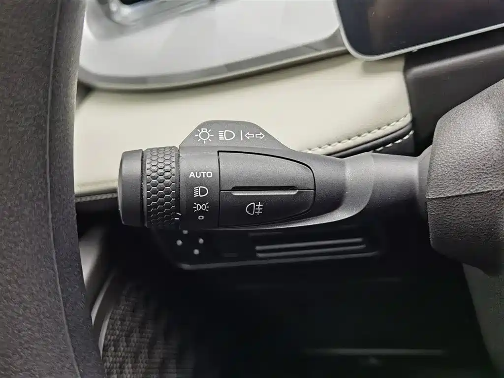 Geely Geometry Geely Geometry E Firefly 2023 401KM Linglonghu 5-Seater 2022 - thumbnail 21