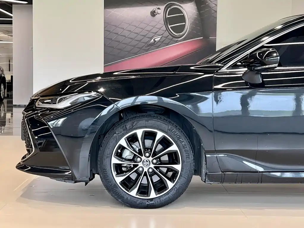 Toyota Avalon 2023 2.5L Luxury Edition 2023 - thumbnail 4
