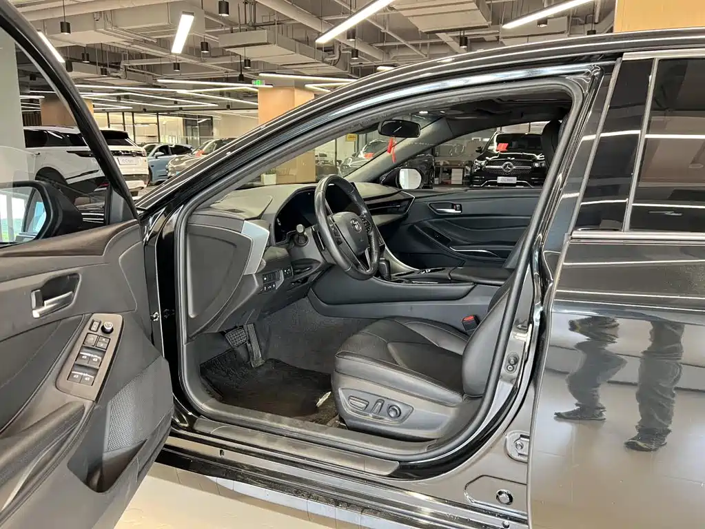 Toyota Avalon 2023 2.5L Luxury Edition 2023 - thumbnail 8