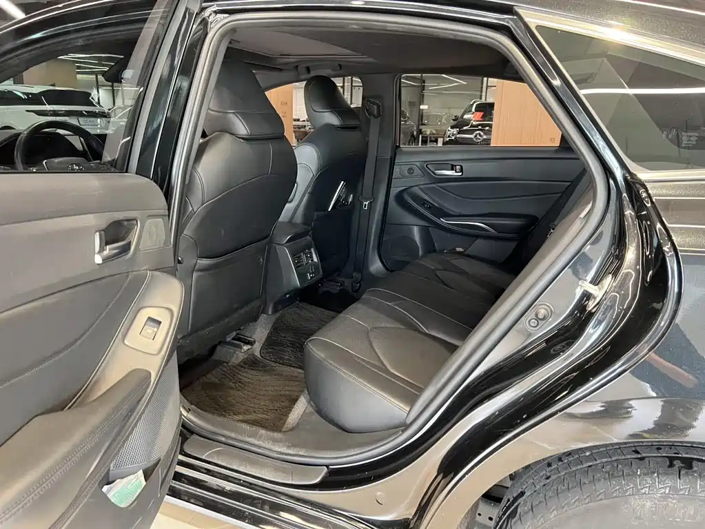 Toyota Avalon 2023 2.5L Luxury Edition 2023 - thumbnail 10