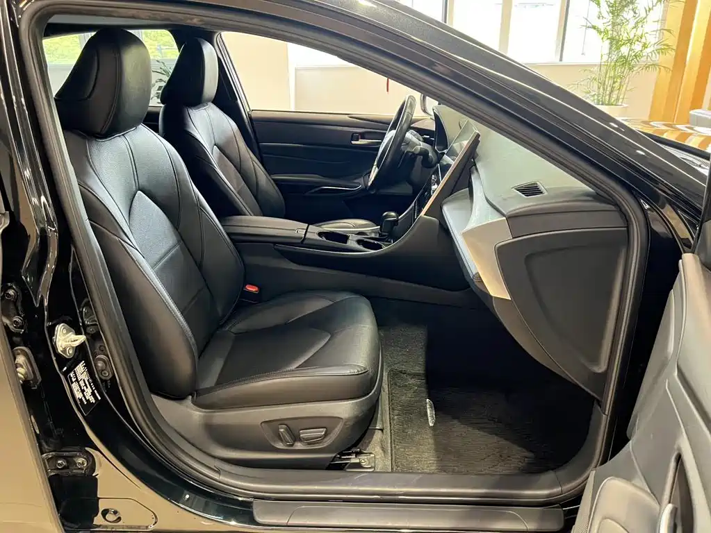 Toyota Avalon 2023 2.5L Luxury Edition 2023 - thumbnail 11