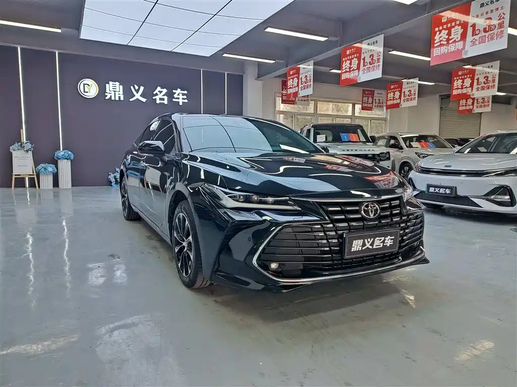Toyota Avalon 2023 2.0L Luxury Edition 2023 - thumbnail 3
