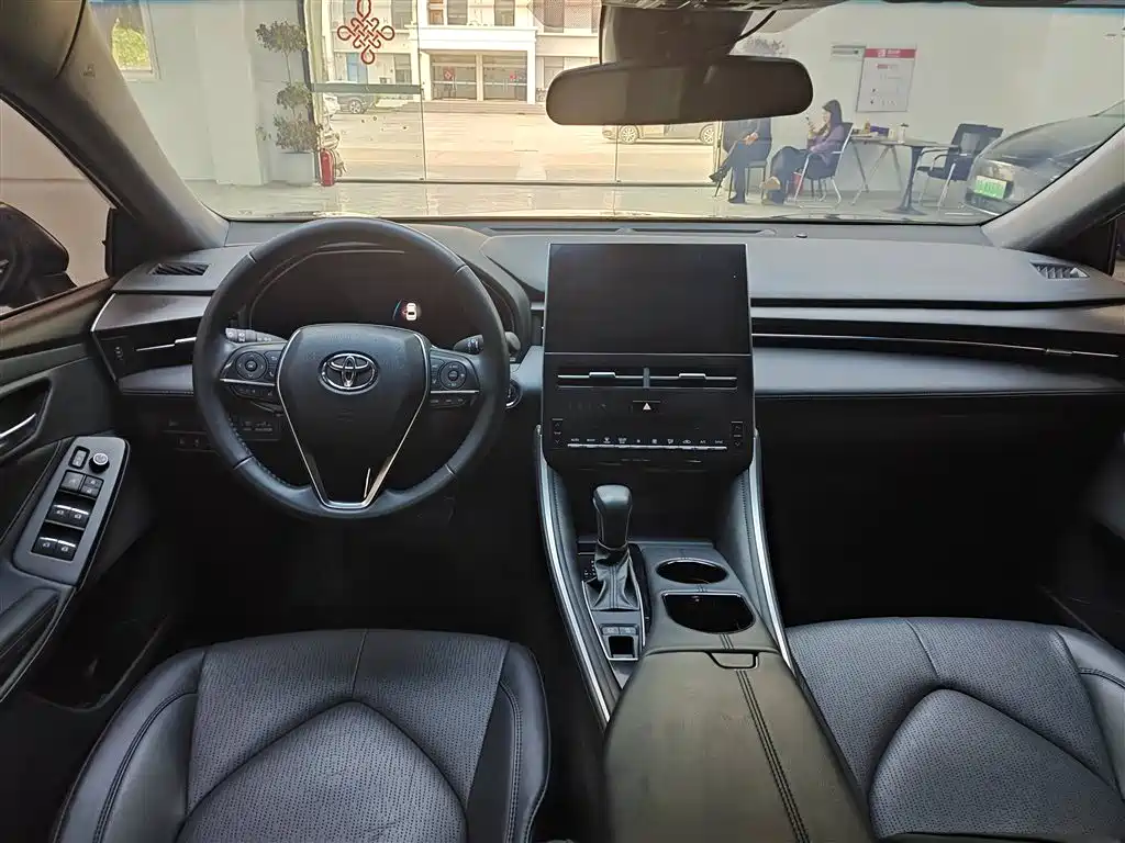 Toyota Avalon 2023 2.0L Luxury Edition 2023 - thumbnail 5