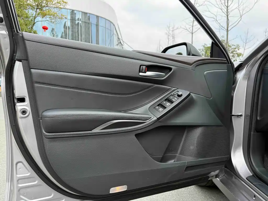 Toyota Avalon 2022 2.0L Progressive 2022 - thumbnail 11
