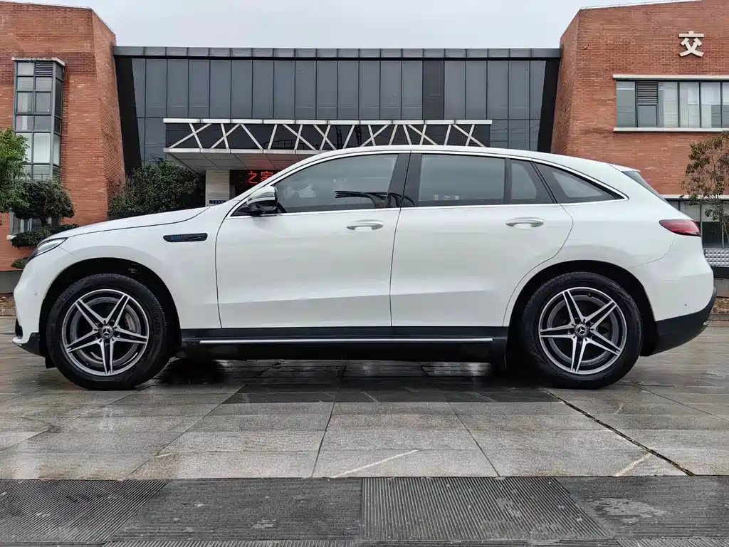 Mercedes-Benz Mercedes-Benz EQC 400 4MATIC 2022 - thumbnail 8