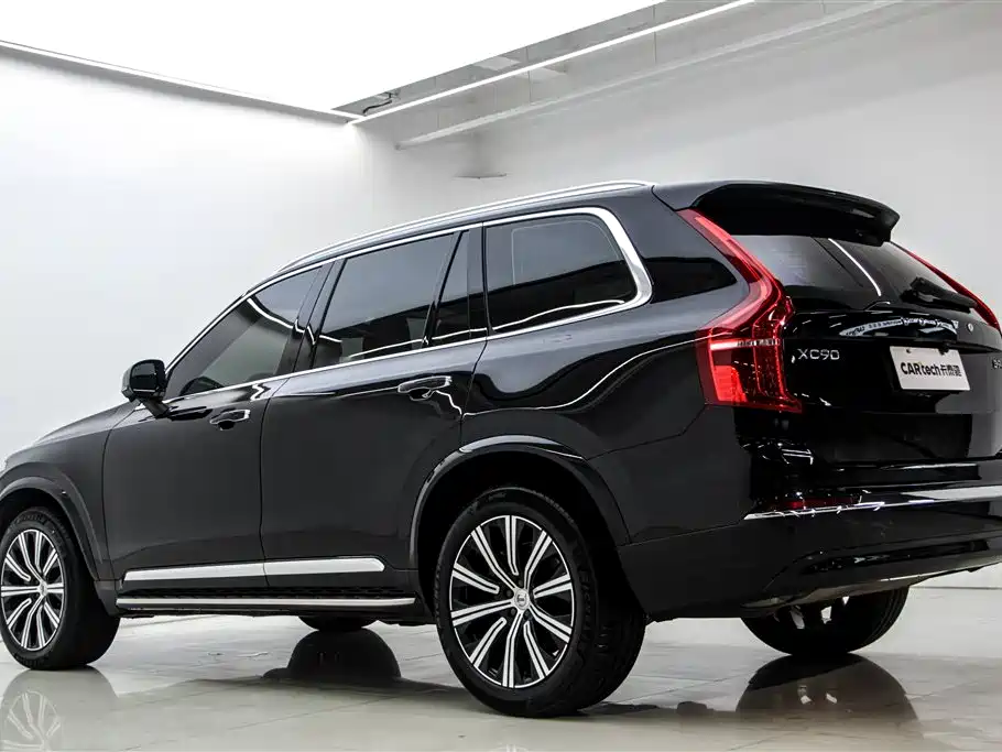 Volvo Volvo XC90 2023 B6 Momentum Luxury 7-Seater 2023 - thumbnail 6