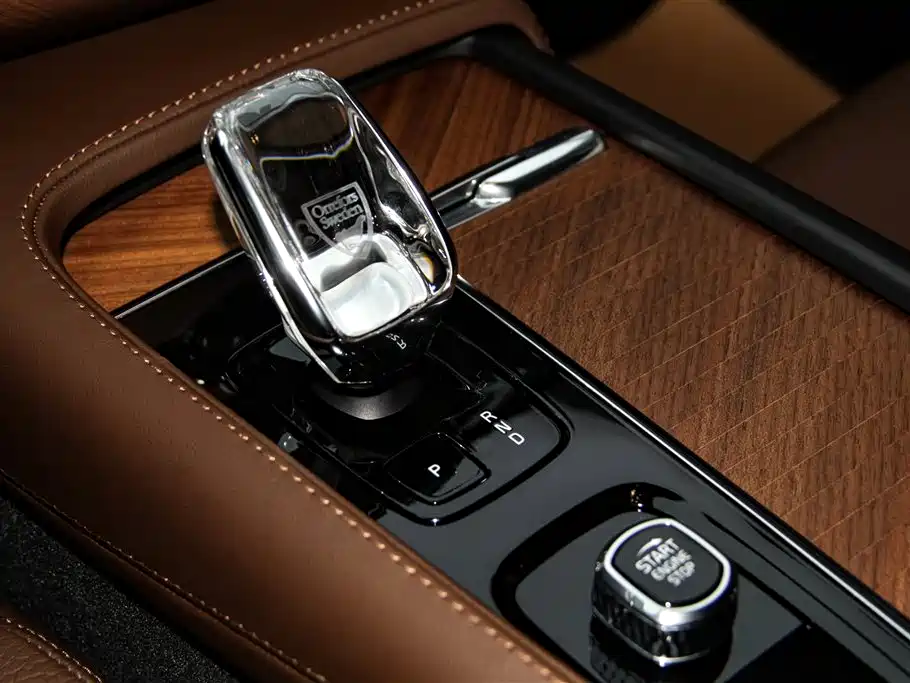 Volvo Volvo XC90 2023 B6 Momentum Luxury 7-Seater 2023 - thumbnail 25