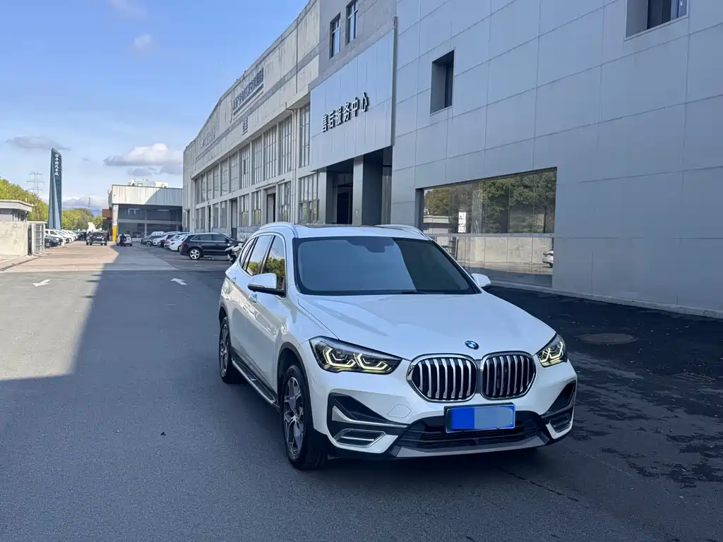 BMW BMW X1 2021 sDrive25Li Leading Edition 2020 - thumbnail 3