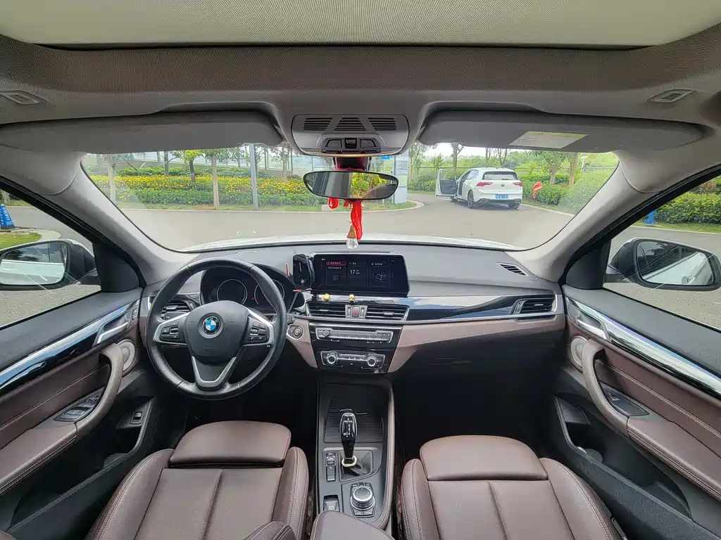 BMW BMW X1 2021 sDrive20Li Fashion Edition 2021 - thumbnail 5
