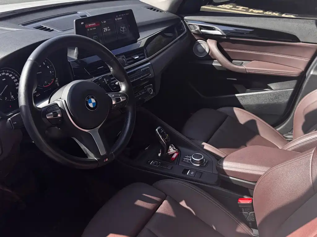 BMW BMW X1 2021 sDrive25Li Leading Edition 2020 - thumbnail 4