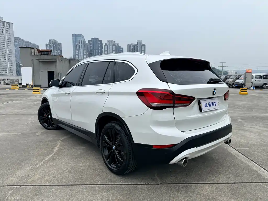 BMW BMW X1 2021 sDrive20Li Fashion Edition 2021 - thumbnail 6