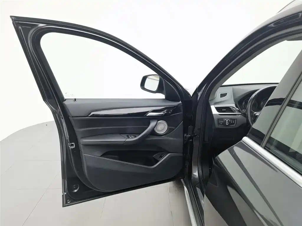 BMW BMW X1 2021 sDrive20Li Exclusive Edition 2020 - thumbnail 8