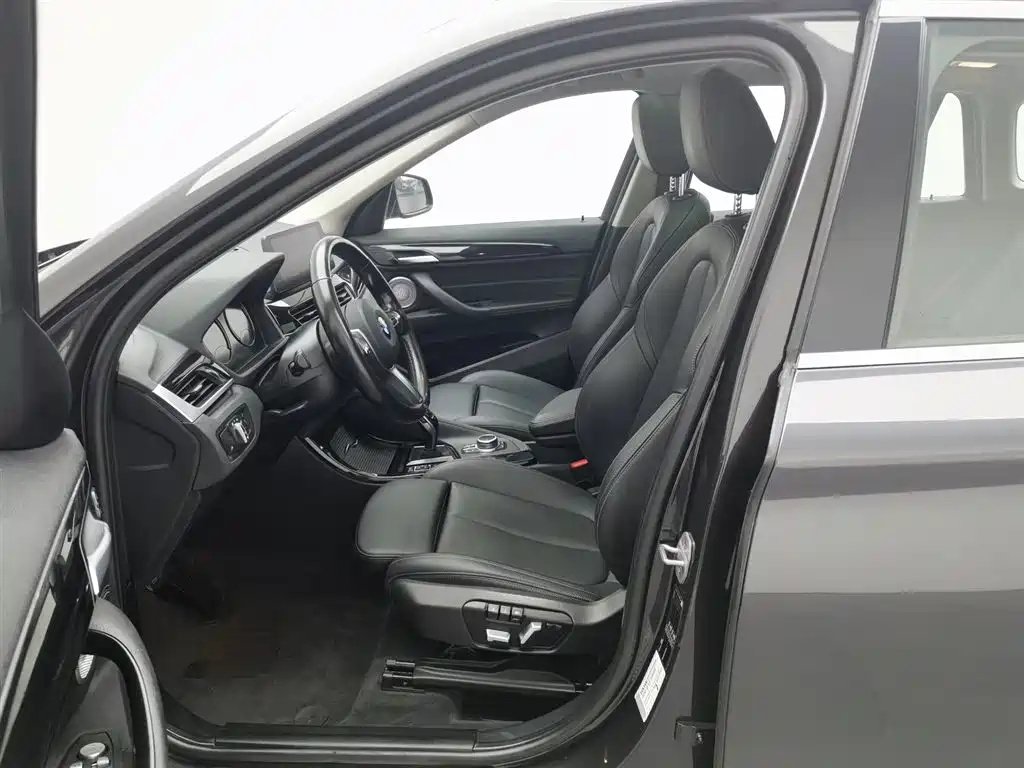 BMW BMW X1 2021 sDrive20Li Exclusive Edition 2020 - thumbnail 10