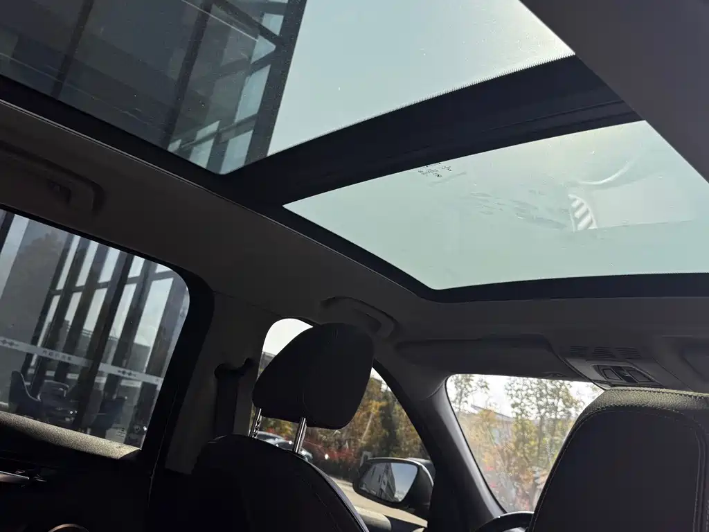 BMW BMW X1 2021 sDrive25Li Leading Edition 2020 - thumbnail 8