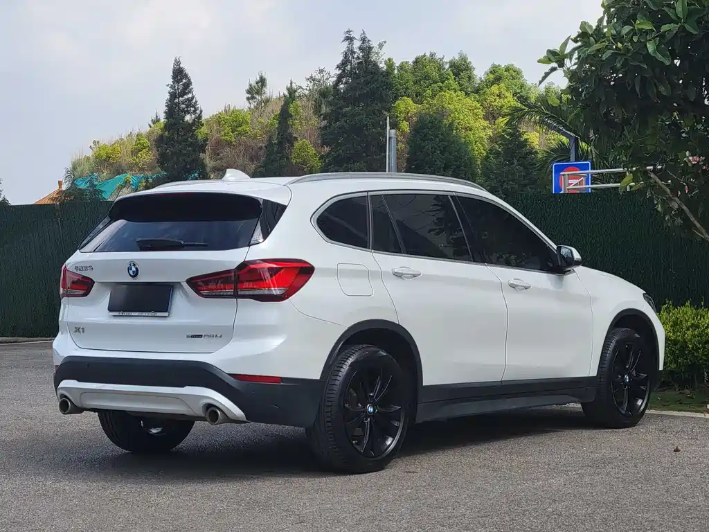 BMW BMW X1 2021 sDrive20Li Fashion Edition 2021 - thumbnail 9
