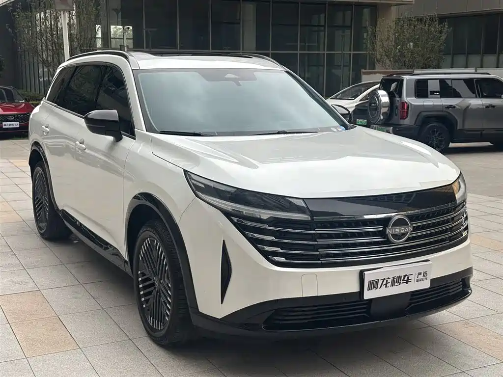 Nissan Pathfinder 2024 380VC-TURBO AWD Intelligent Driving Edition 6-Seater 2025 - thumbnail 4
