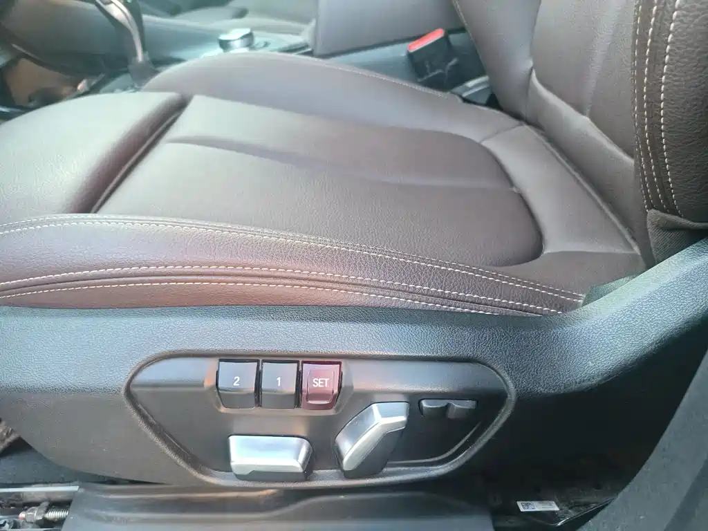BMW BMW X1 2021 xDrive25Li Exclusive 2020 - thumbnail 9