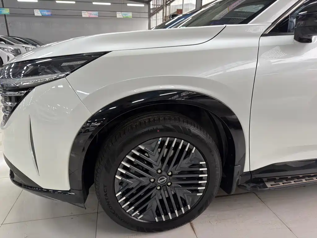 Nissan Nissan Pathfinder 2024 380VC-TURBO AWD Smart Premium Edition 6-Seater 2024 - thumbnail 4