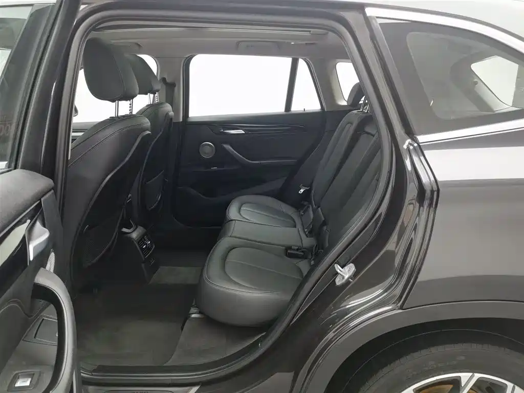 BMW BMW X1 2021 sDrive20Li Exclusive Edition 2020 - thumbnail 15